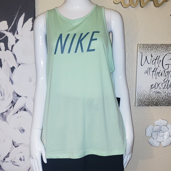 Assorted 6pc Set *L* - Picture 4 of 12